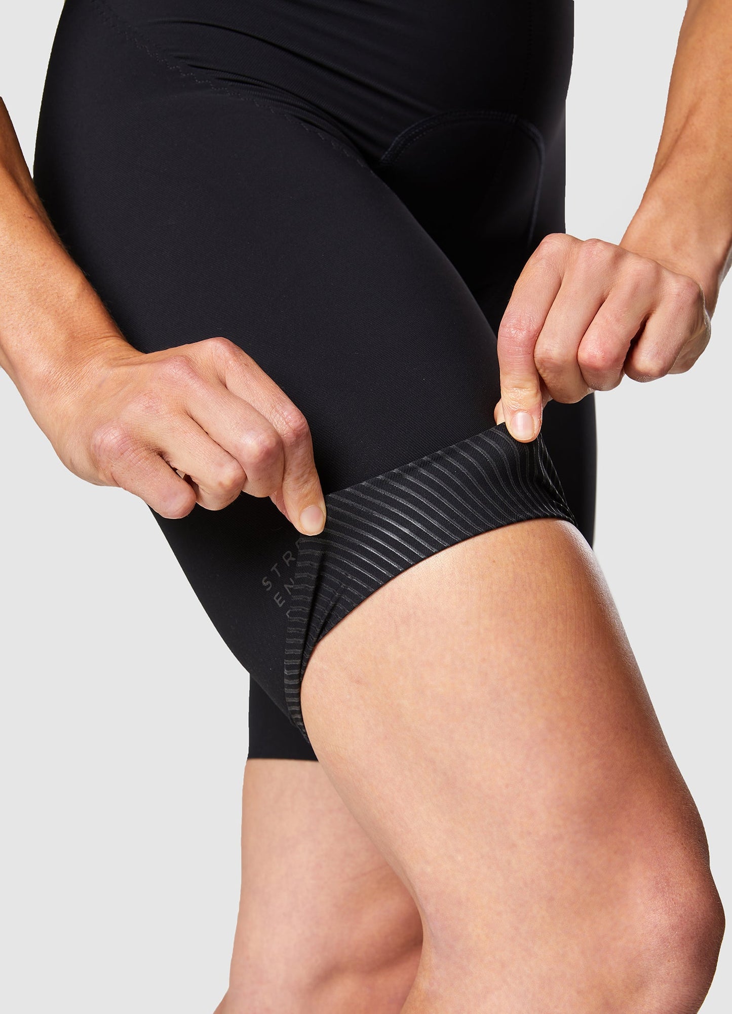 TRI-FIT SYKL PRO SKIN Black Bib Shorts Women's